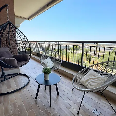 Sunset Escape - Panoramic Terrace Fiumicino