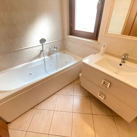 Sunset Escape - Panoramic Terrace Fiumicino